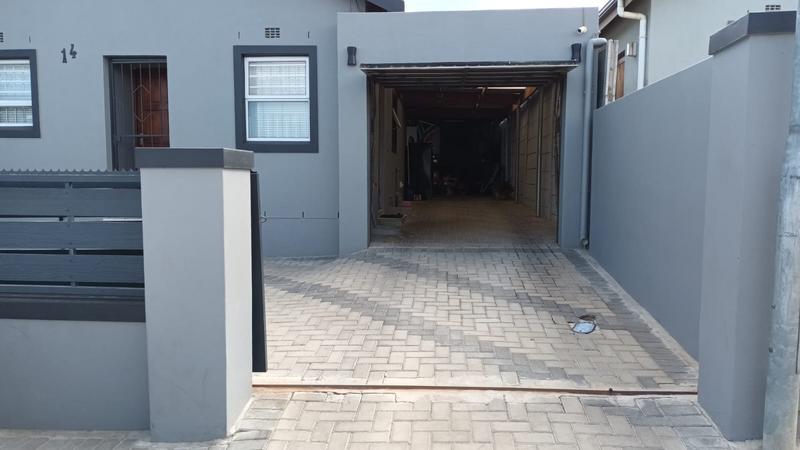 2 Bedroom Property for Sale in Groenheuwel Western Cape